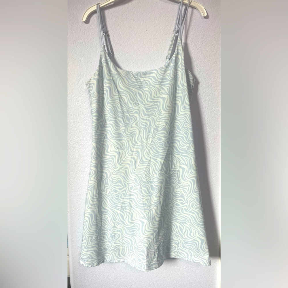 Abercrombie & Fitch Wavy Pattern Traveler Dress